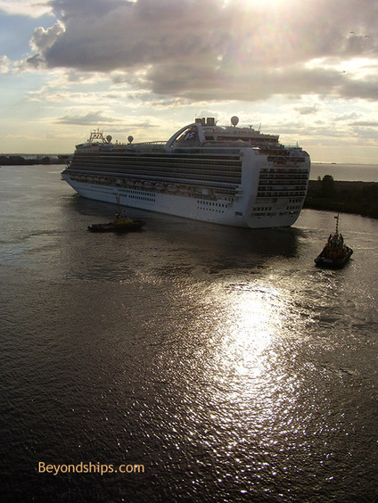 Picture of cruise ship Crown Princess in St. Petersburg