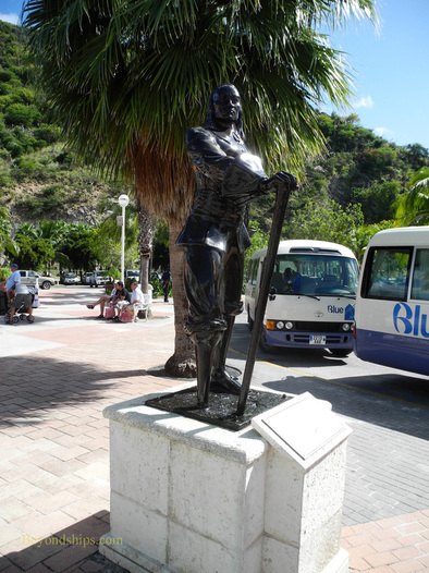 Picture cruise destination St Maarten Peter Stuyvesant statue